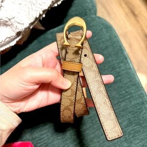 NWOT Coach Leather/Canvas Belt With Gold C Buckle, Signature logo, S Size